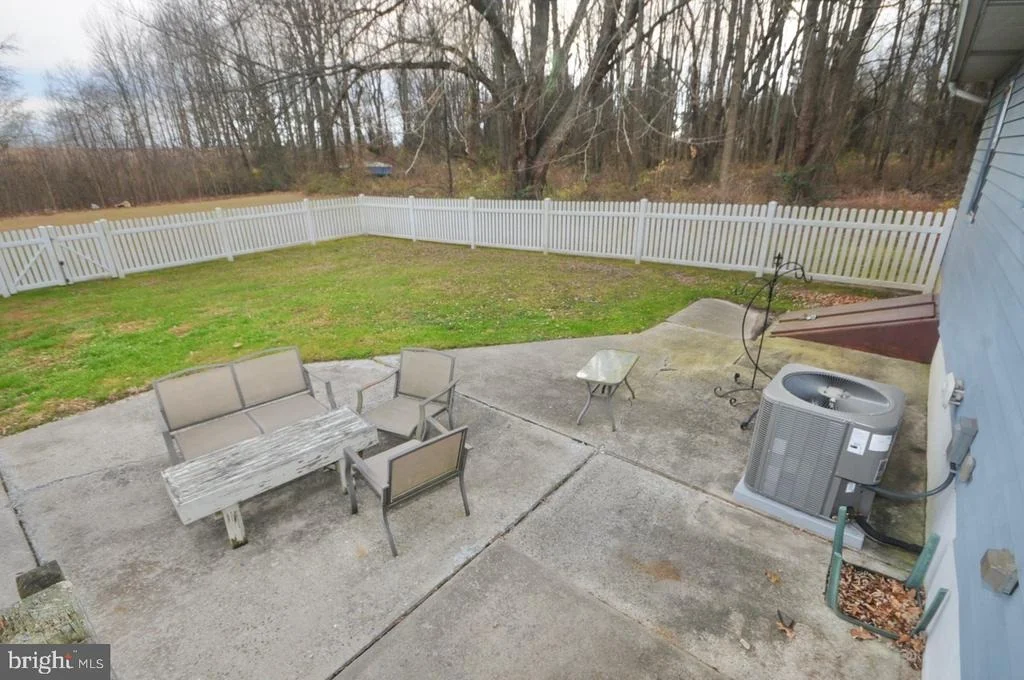 Photo of 298 N HOOK ROAD