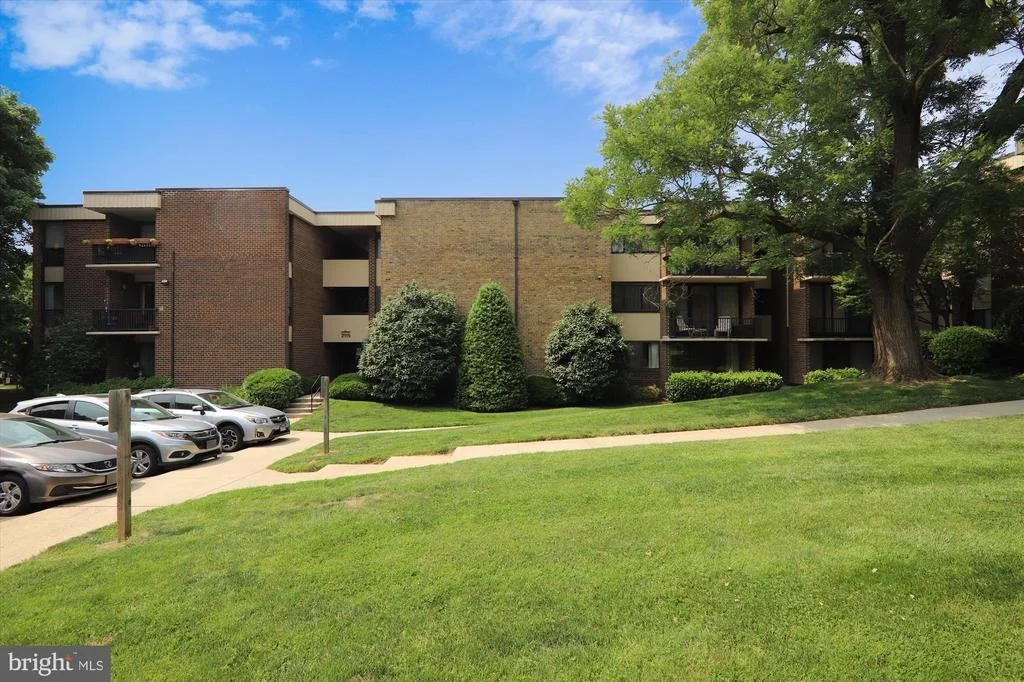Photo of Unit 9201 at 2113 WALSH VIEW TERRACE