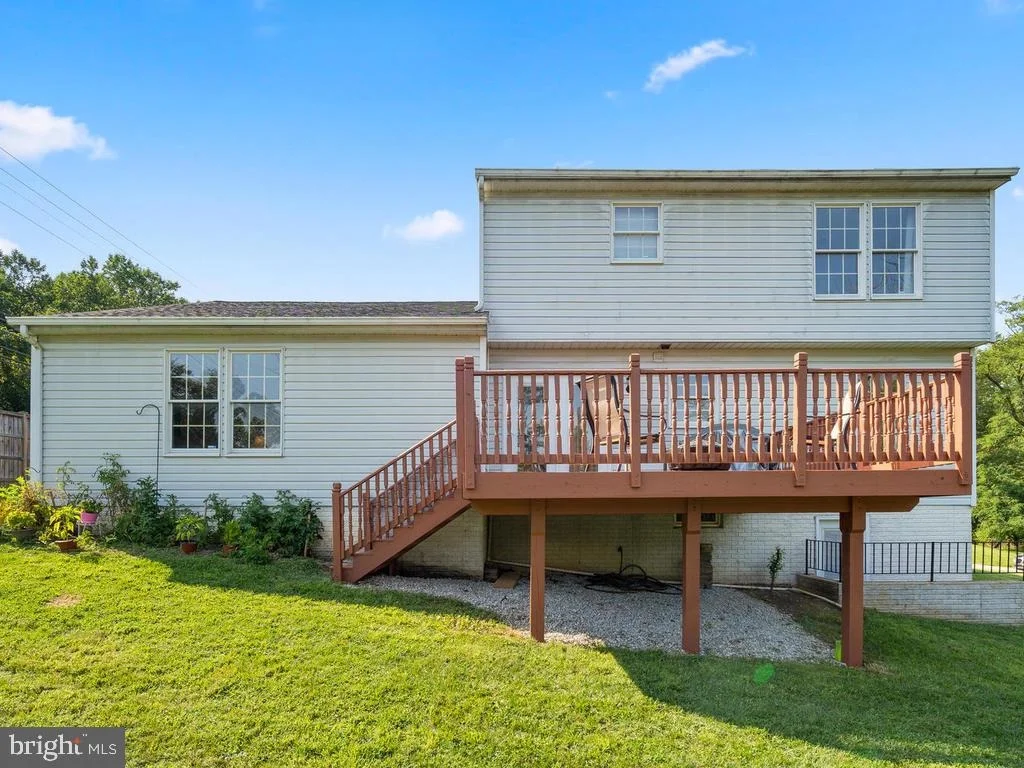 Photo of 6477 MEADOWRIDGE ROAD