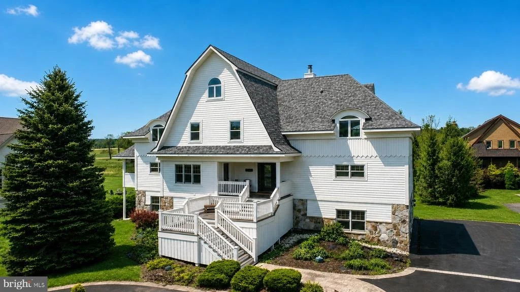 Photo of 282 LAKEFRONT LINKS DRIVE