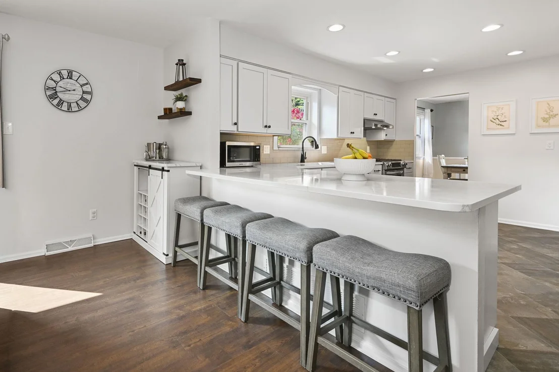 Photo of 559 CABOT DRIVE