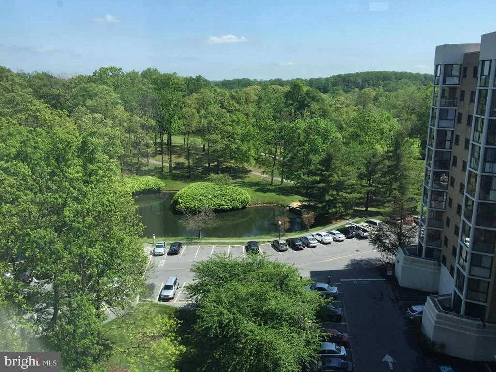 Photo of Unit 11015 at 15101 INTERLACHEN DRIVE