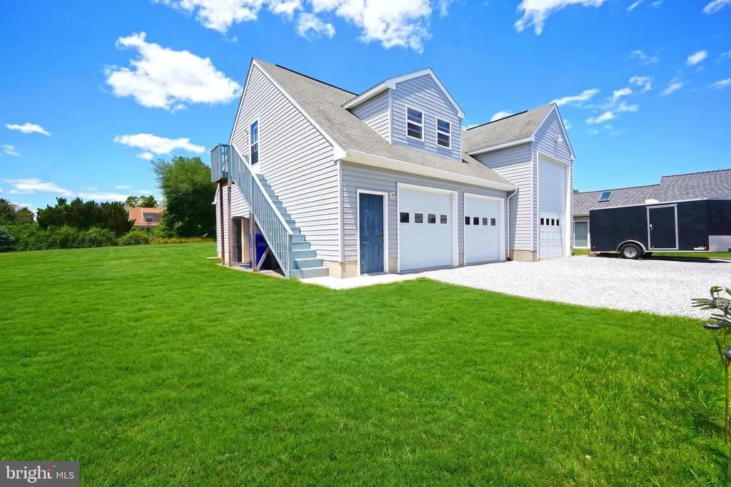 Photo of 23 TRADEWINDS LANE