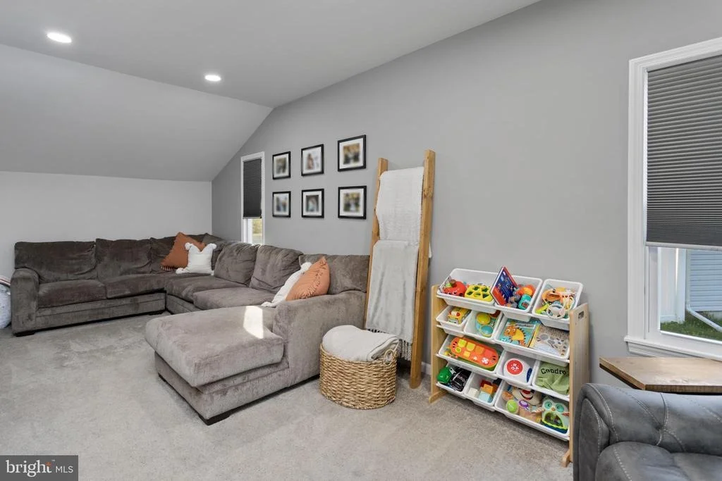 Photo of 4 LAKEVIEW DRIVE
