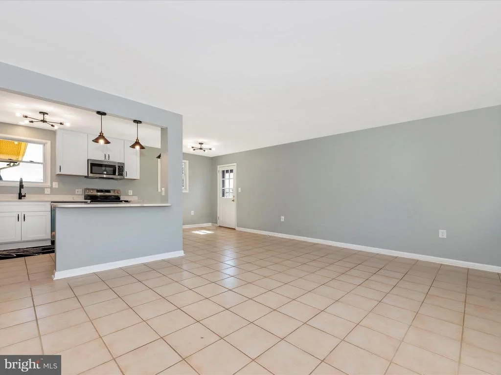 Photo of 15224 GANLEY ROAD