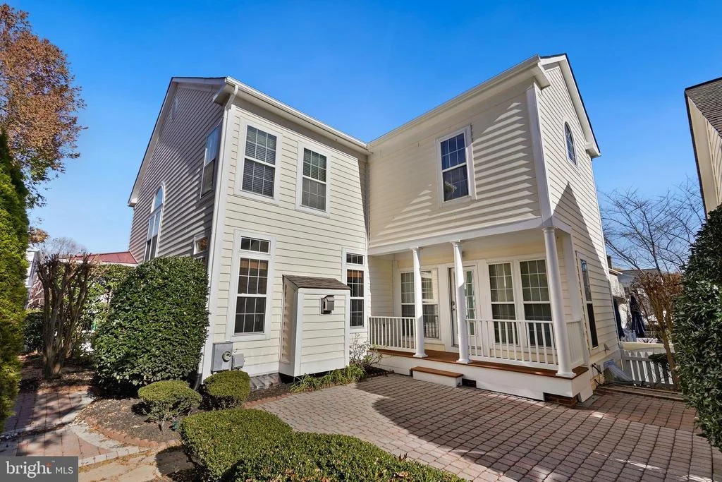 Photo of 801 LINSLADE STREET