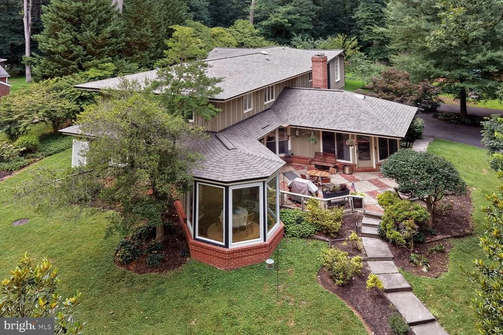 Photo of 1118 ORCHARD WAY
