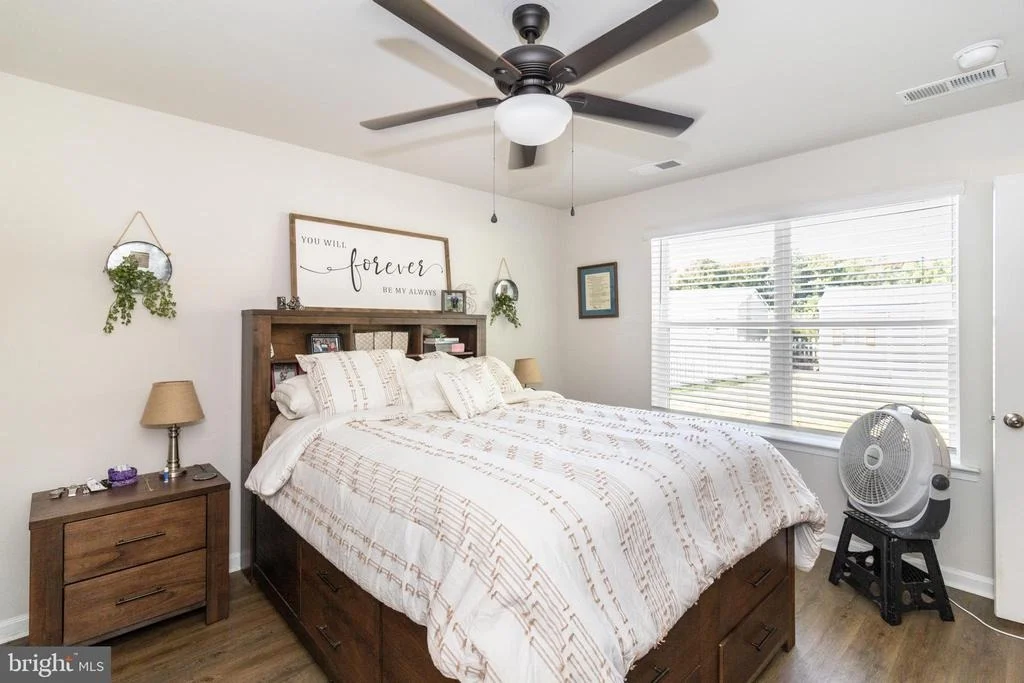 Photo of 142 POND VIEW LANE