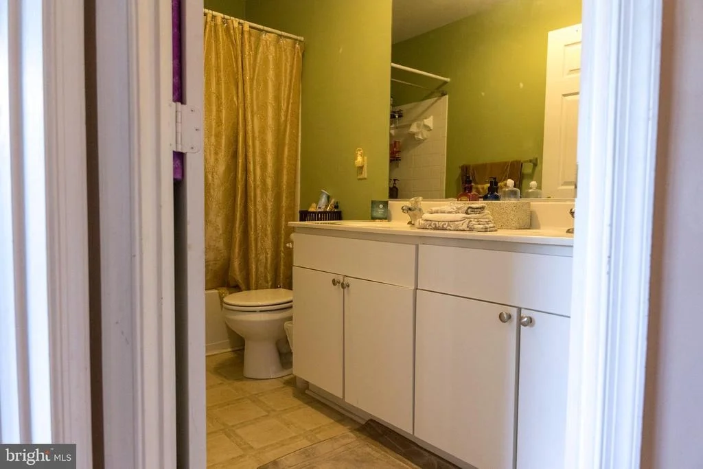 Photo of 100 3RD AVENUE