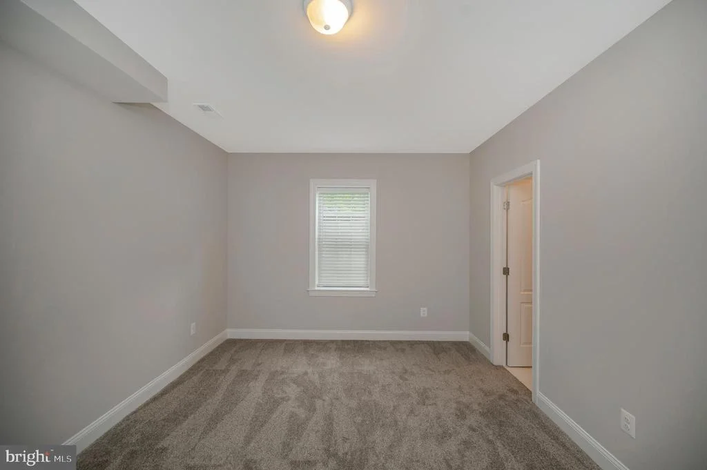 Photo of 1688 COURTHOUSE ROAD