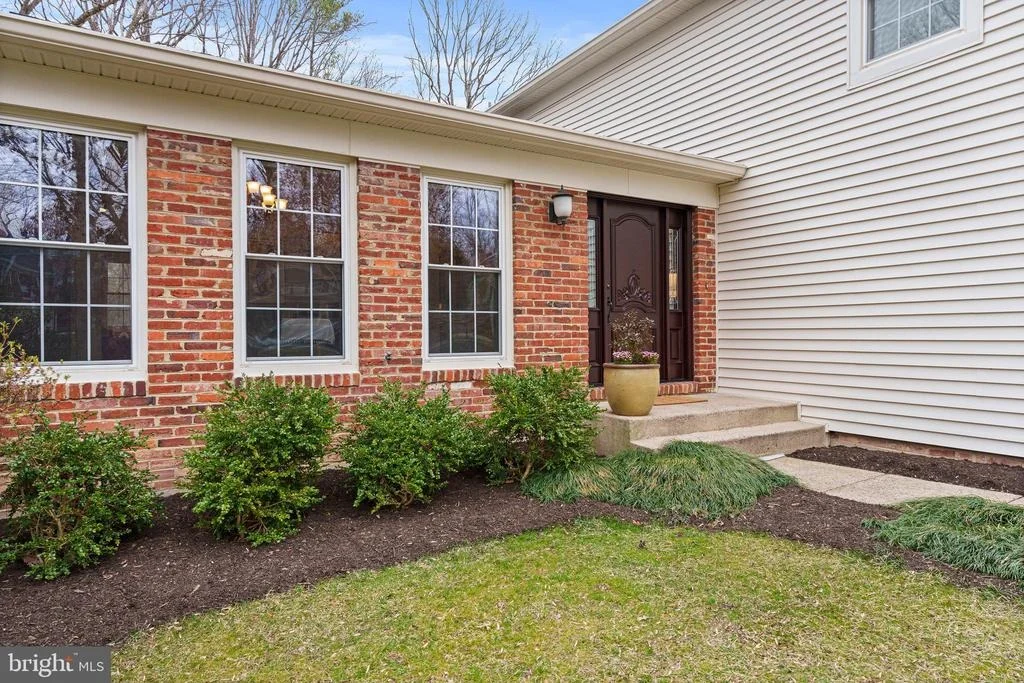 Photo of 7605 MARITIME LANE