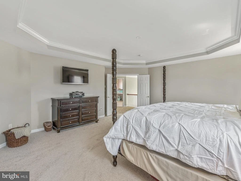 Photo of 6122 CLEMENTS LANE