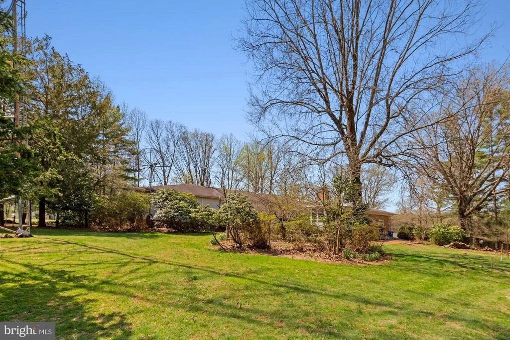 Photo of 17335 DONORA ROAD