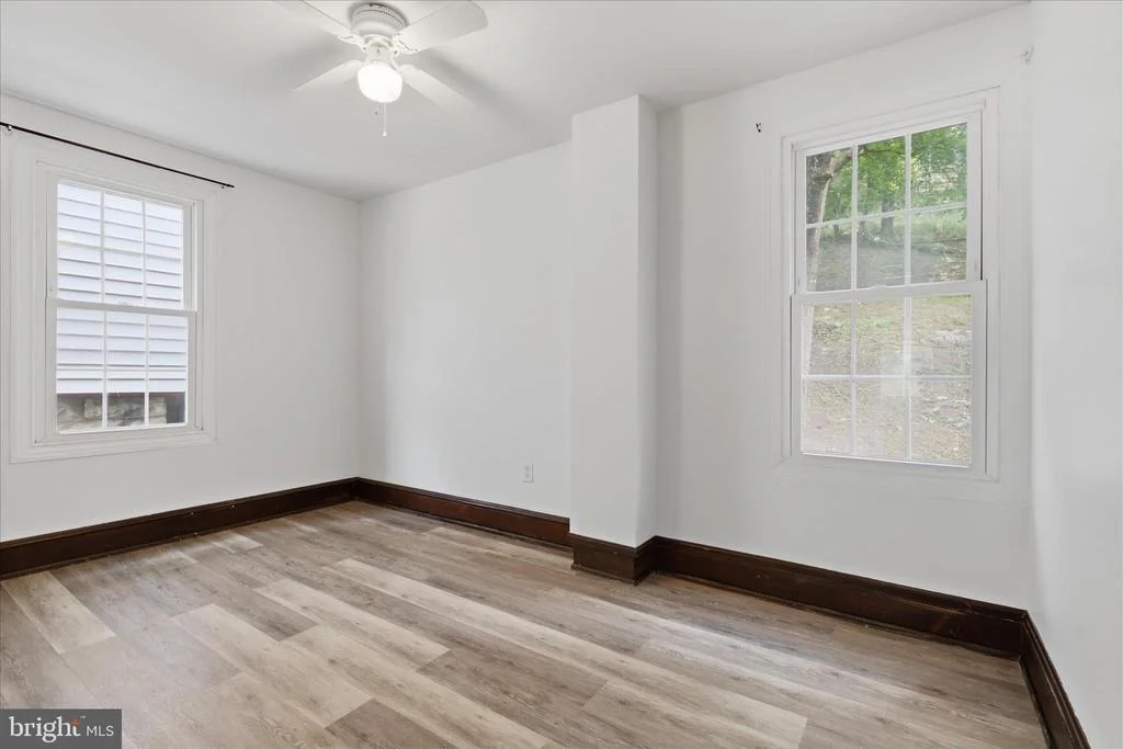 Photo of 449 BALTIMORE AVENUE