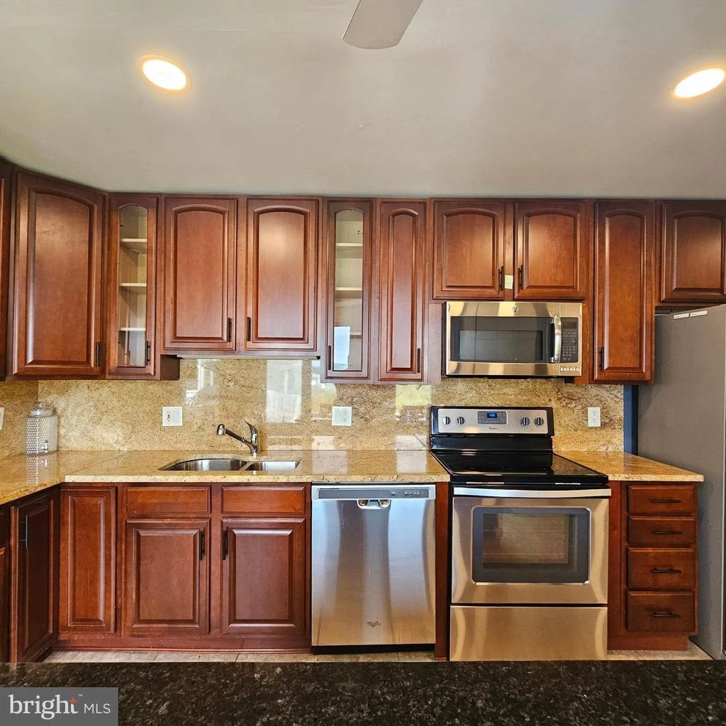 Photo of 36026 BAY DRIVE