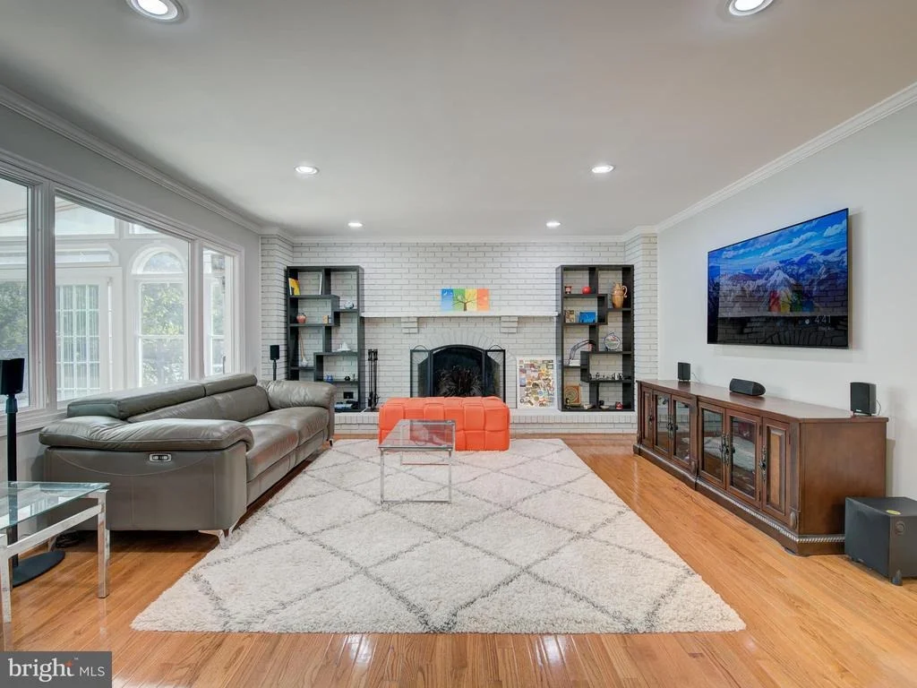 Photo of 11769 HOLLYVIEW DRIVE