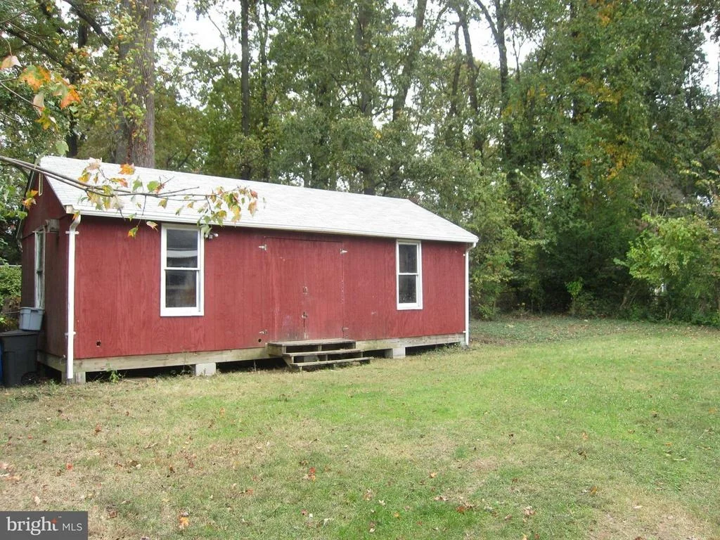 Photo of 1309 RUPPERT ROAD