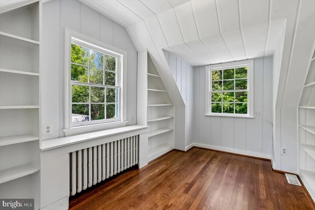 Photo of 7505 GLENDALE ROAD