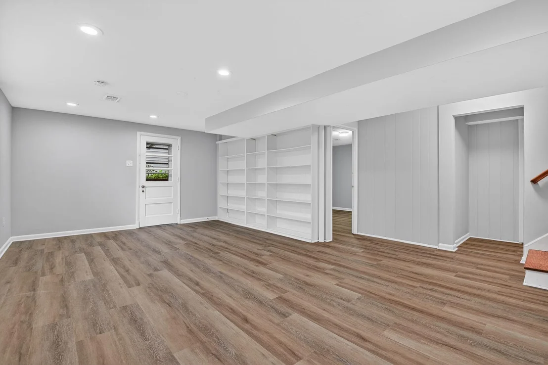 Photo of 6530 FAIRLAWN DRIVE