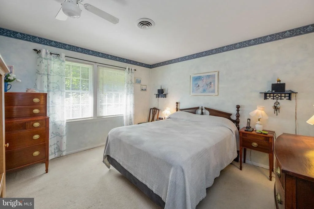 Photo of 932 WESTERN CHAPEL ROAD