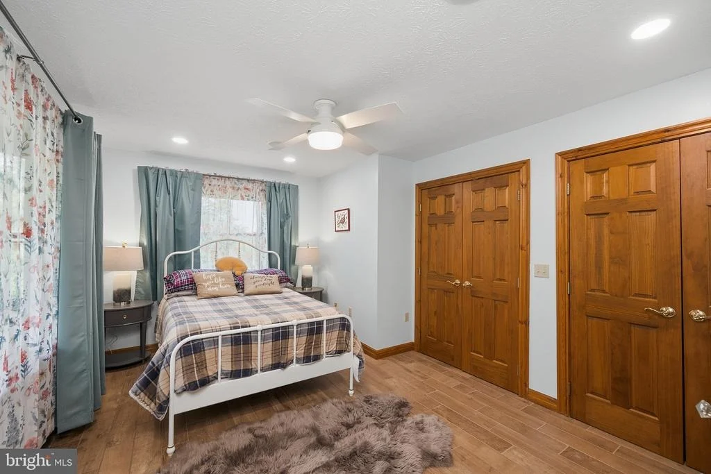 Photo of 607 PIN OAK CIRCLE