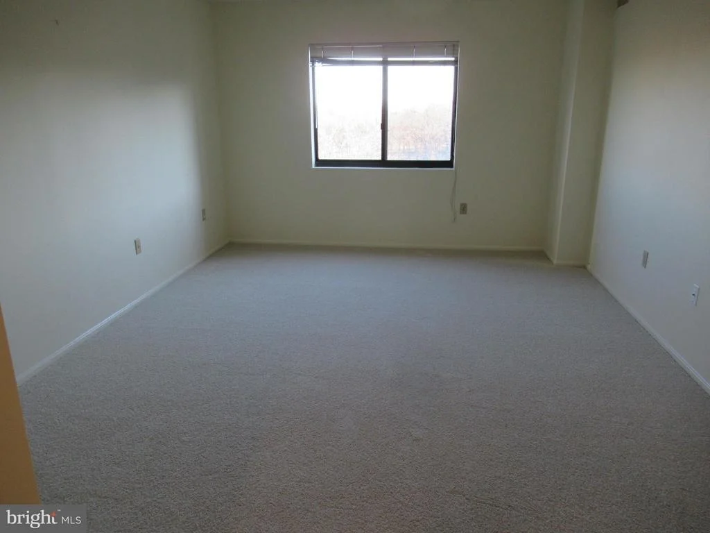 Photo of Unit 3821 at 15115 INTERLACHEN DRIVE
