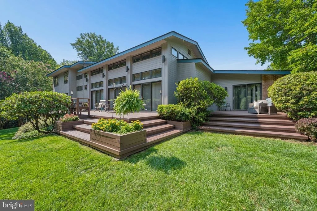 Photo of 17026 BARN RIDGE DRIVE