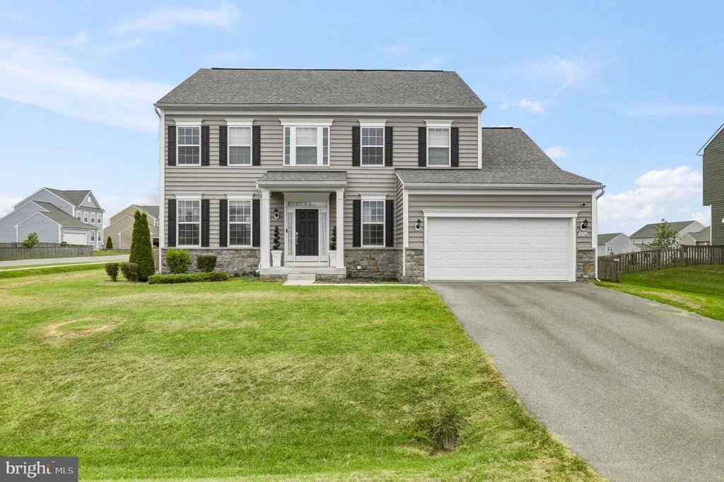 Photo of 18316 PETWORTH CIRCLE