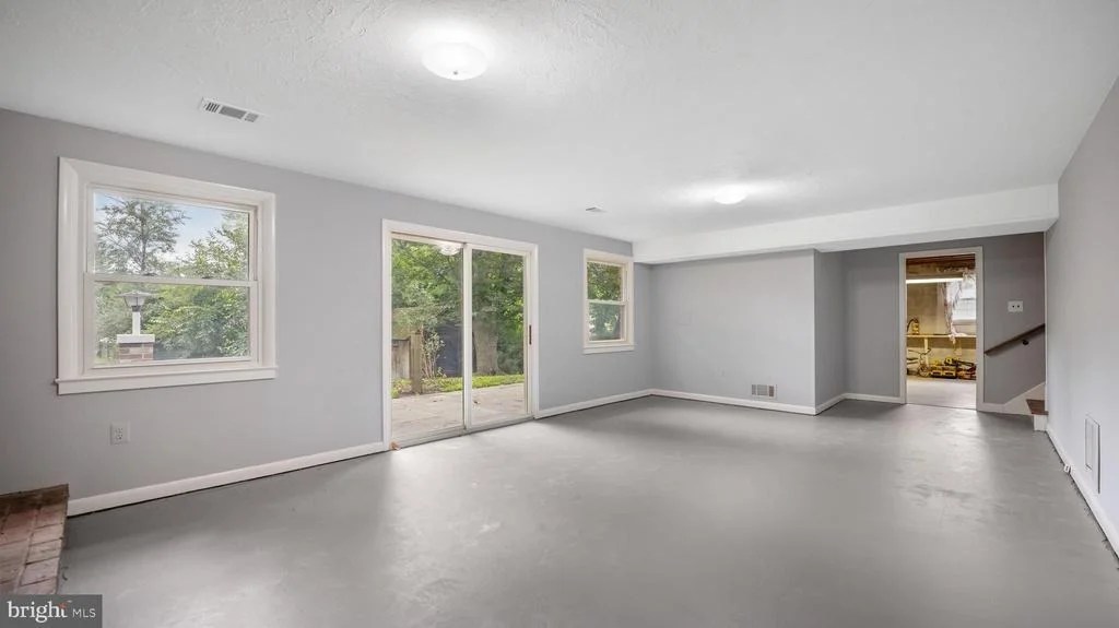 Photo of 7 DEBORAH COURT