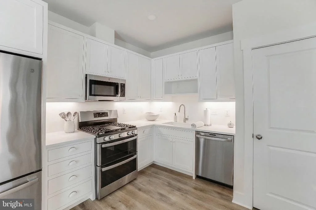 Photo of 16454 FOUR LEAF DRIVE