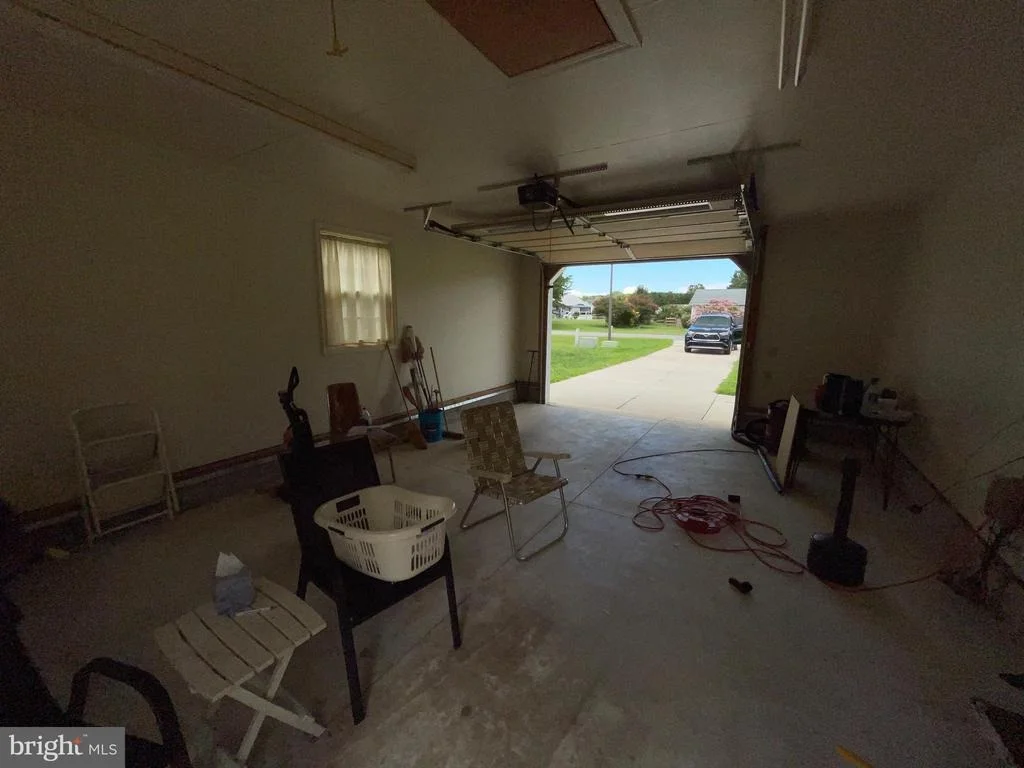 Photo of 28 CIRCLE DRIVE W
