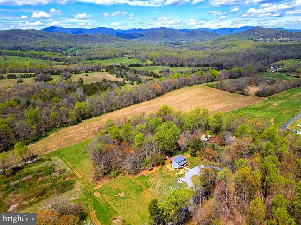 Photo of 4164 THRIFT ROAD