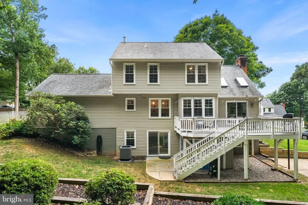 Photo of 9113 NORTHEDGE DRIVE