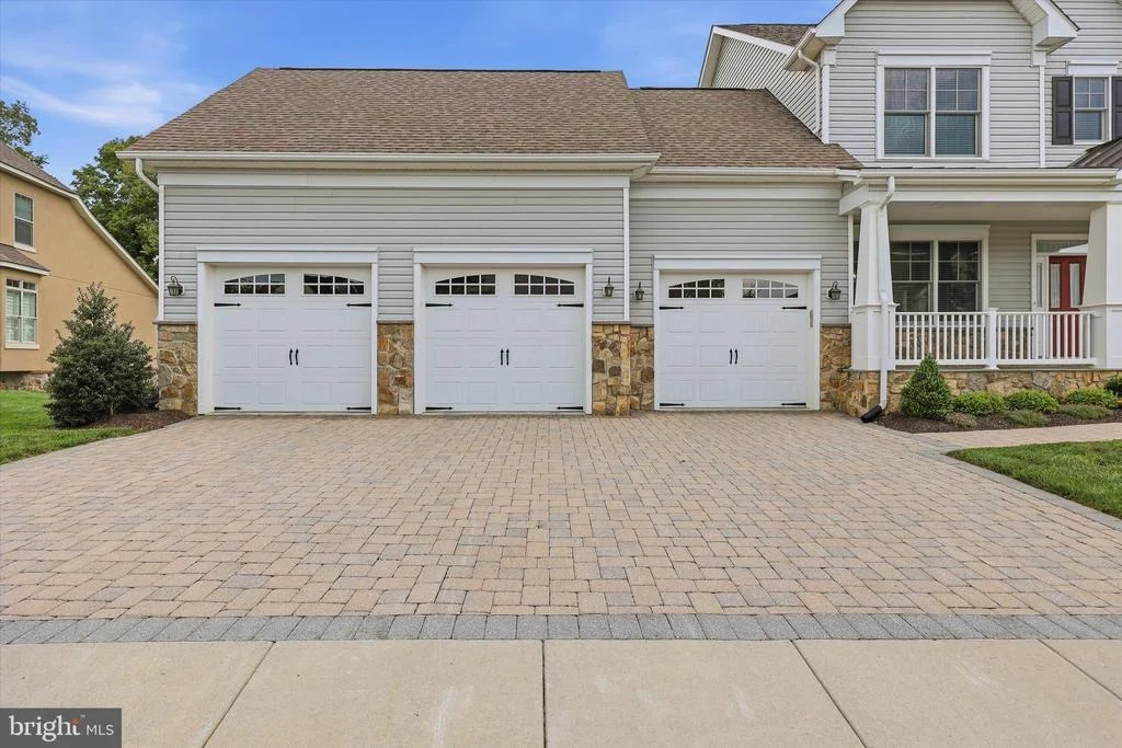 Photo of 2924 MILL ISLAND PARKWAY
