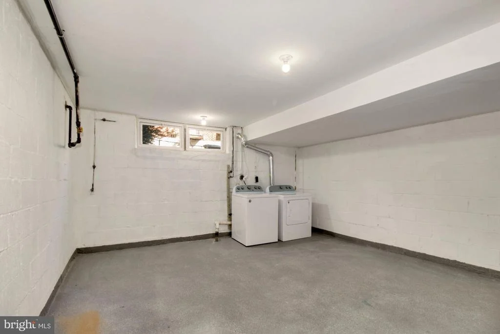 Photo of 4309 FAIRFAX ROAD