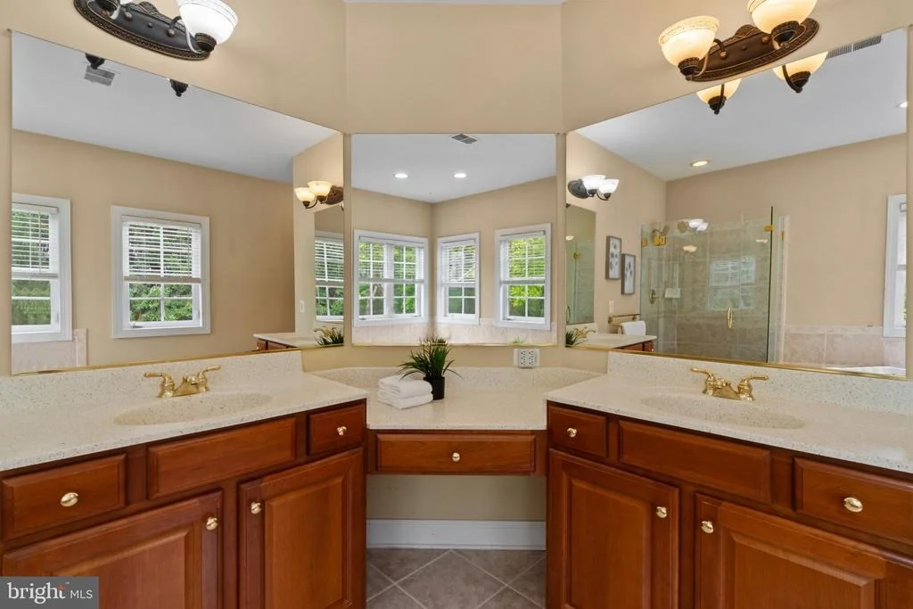 Photo of 4004 MANOR OAKS ROAD