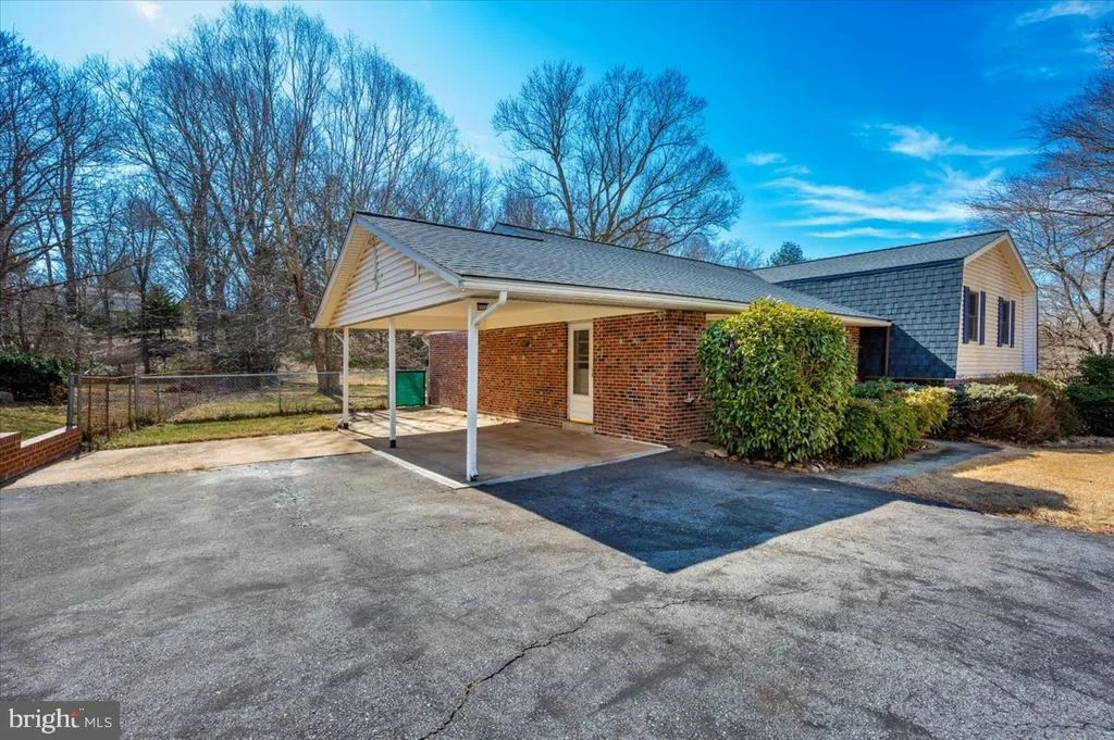 Photo of 312 BEAUMONT ROAD