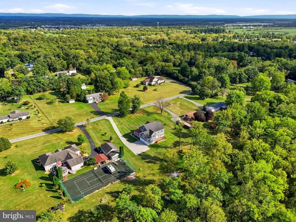 Photo of 268 PHILLIPS LANE