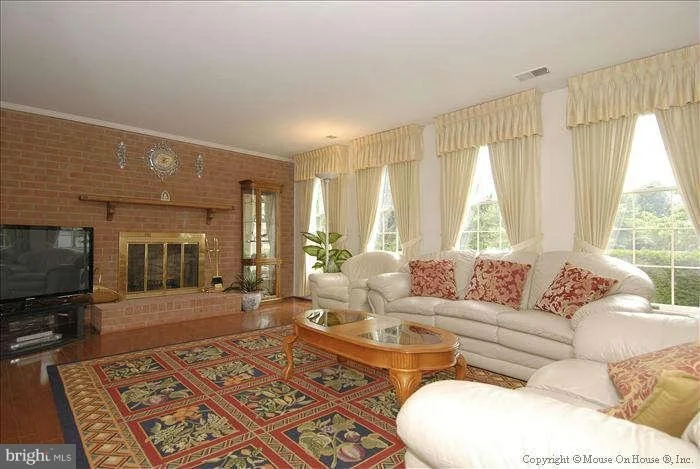 Photo of 901 BALBOA DRIVE