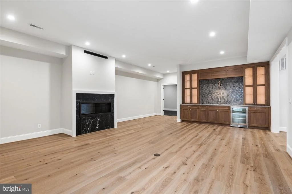 Photo of 1515 CRESTWOOD LANE