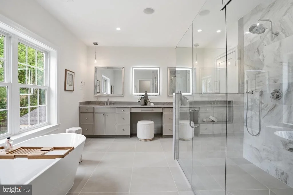Photo of 1142 CAMERON ROAD
