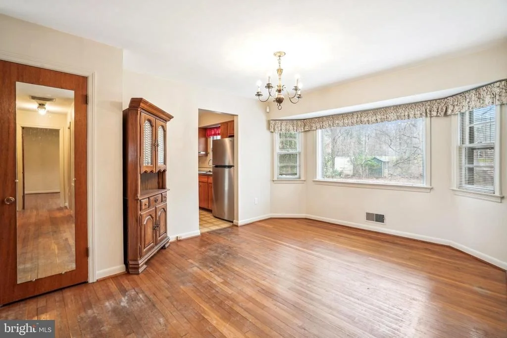 Photo of 5906 PARKWAY DRIVE