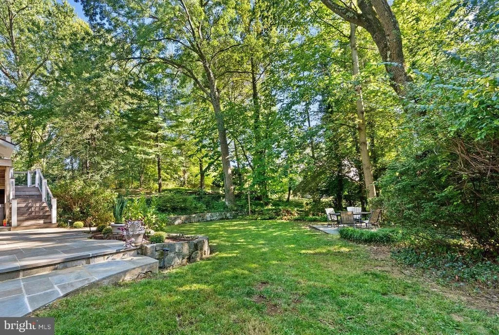Photo of 1118 DALE DRIVE