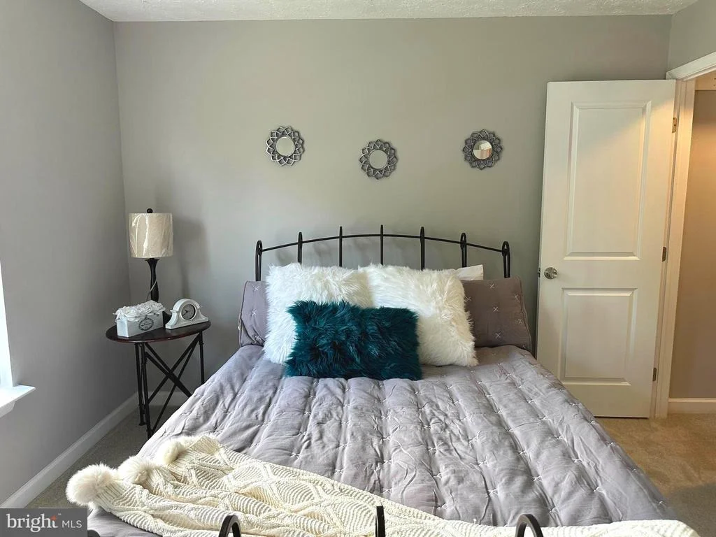 Photo of 7814 OUTING AVENUE