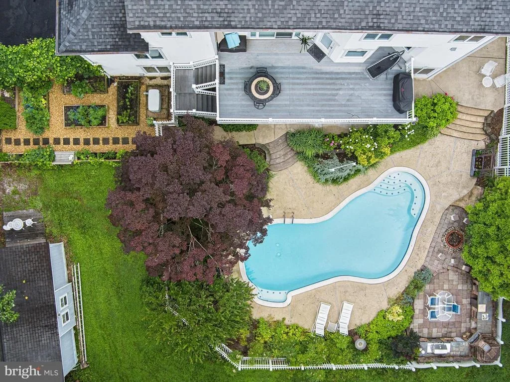 Photo of 1199 ASQUITHPINES PLACE