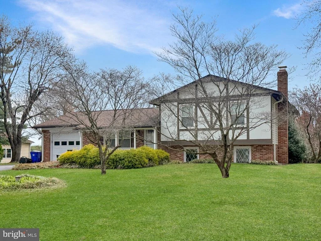 Photo of 7993 PLEASANT COURT