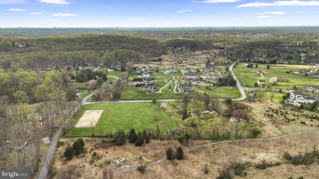 Photo of 16510 BATCHELLORS FOREST ROAD