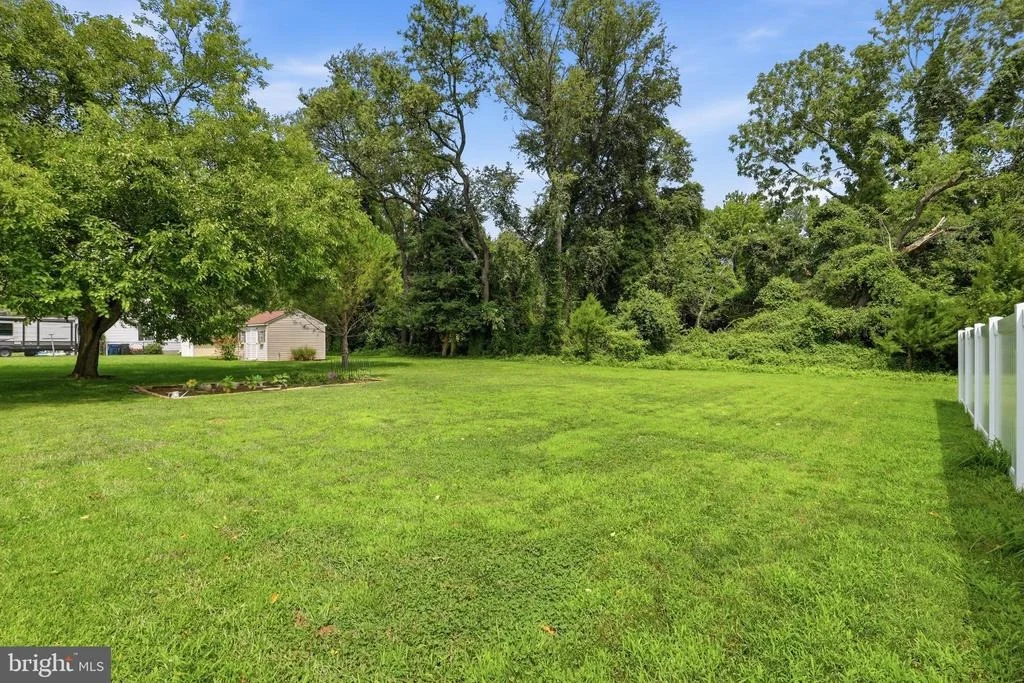 Photo of 101 N FAIRFIELD DRIVE