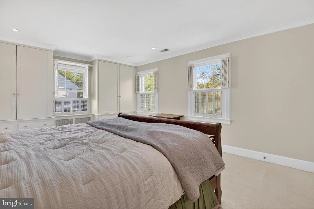 Photo of 4305 BRADLEY LANE