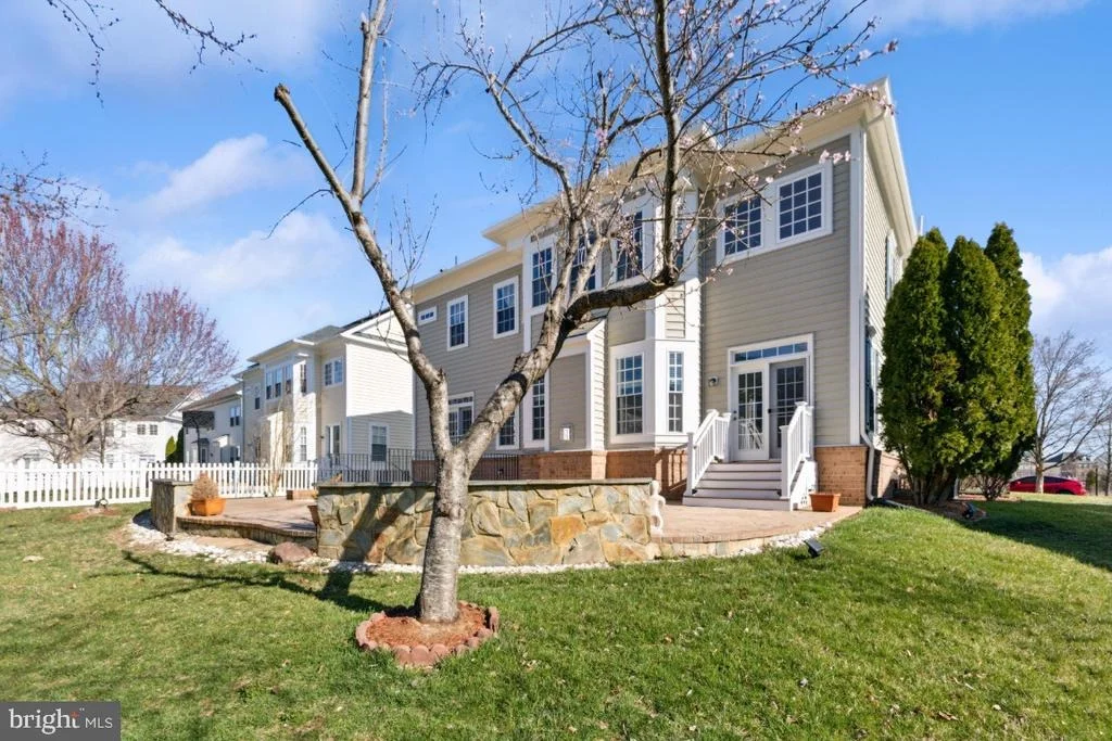 Photo of 10918 CLARA BARTON DRIVE